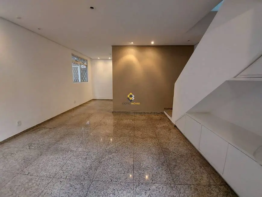 Foto 4 de Casa com 2 Quartos à venda, 114m² em Santa Rosa, Belo Horizonte