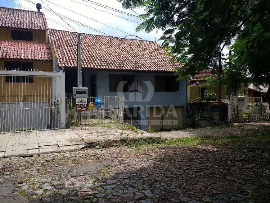 Foto 2 de Casa com 3 Quartos à venda, 220m² em Jardim Itú Sabará, Porto Alegre