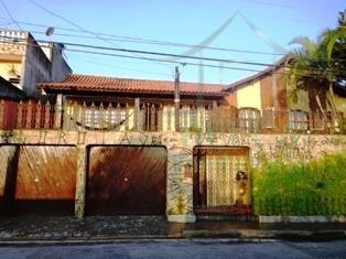 Foto 1 de Casa com 3 Quartos à venda, 250m² em Jardim Mangalot, São Paulo