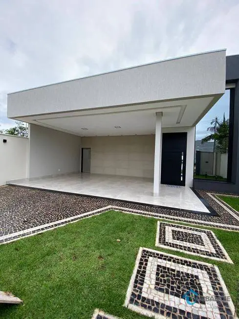 Foto 1 de Casa com 3 Quartos à venda, 193m² em Plano Diretor Norte, Palmas