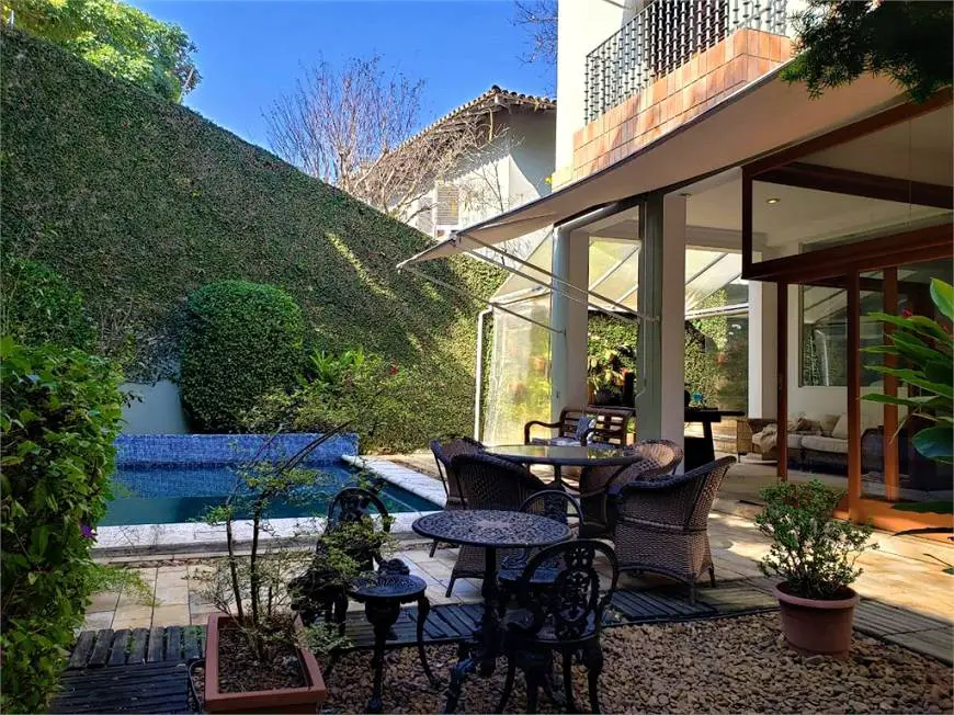 Foto 1 de Casa de Condomínio com 4 Quartos à venda, 384m² em Alto de Pinheiros, São Paulo