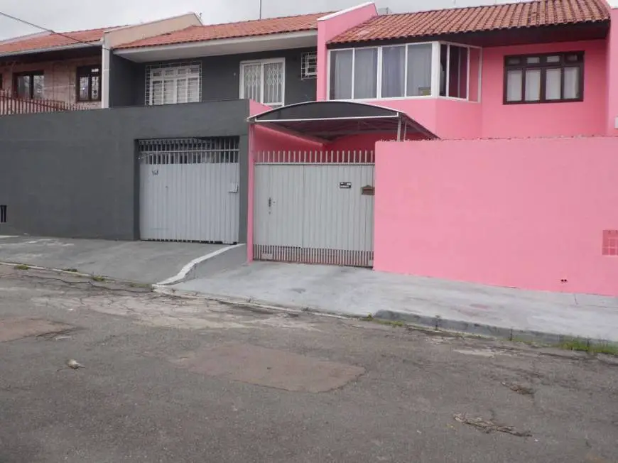 Foto 1 de Sobrado com 3 Quartos para alugar, 90m² em Fanny, Curitiba