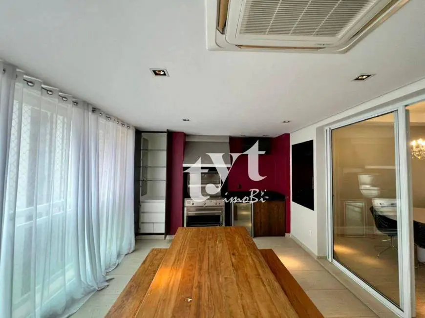 Foto 2 de Apartamento com 2 Quartos à venda, 168m² em Itaim Bibi, São Paulo