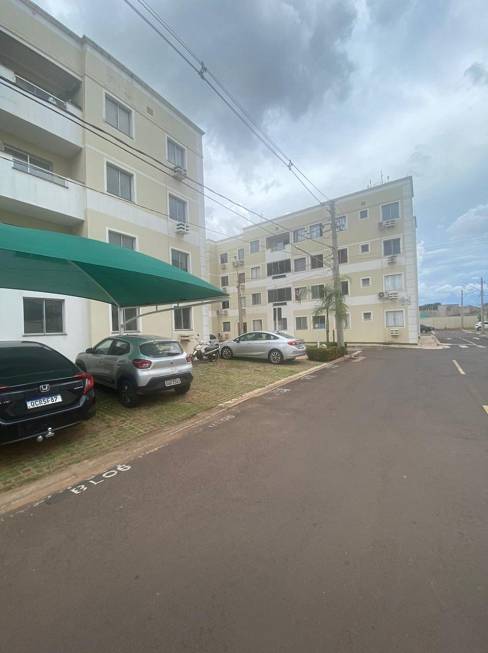 Foto 2 de Apartamento com 2 Quartos para alugar, 45m² em Tiradentes, Campo Grande