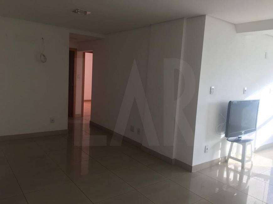 Foto 2 de Apartamento com 3 Quartos à venda, 95m² em Castelo, Belo Horizonte