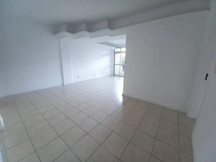 Foto 2 de Apartamento com 3 Quartos à venda, 130m² em Jardim da Penha, Vitória
