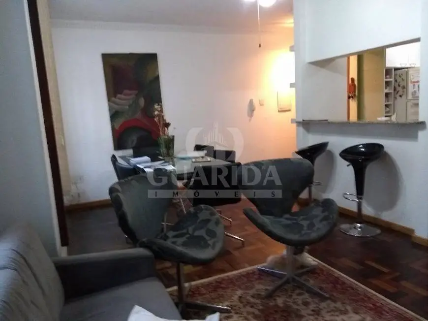 Foto 4 de Apartamento com 3 Quartos à venda, 78m² em Medianeira, Porto Alegre
