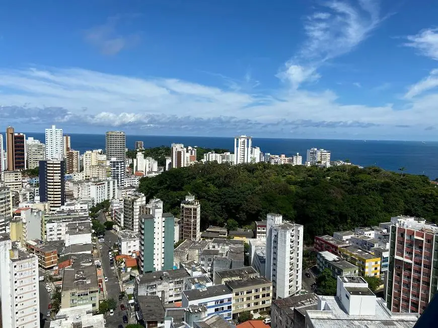 Foto 1 de Apartamento com 4 Quartos à venda, 300m² em Barra, Salvador