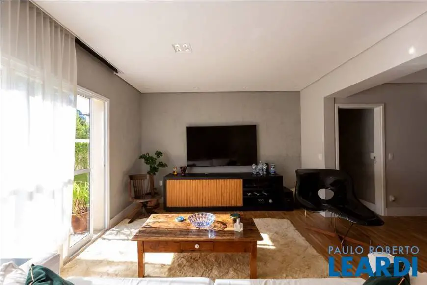 Foto 1 de Apartamento com 4 Quartos para venda ou aluguel, 405m² em Granja Julieta, São Paulo