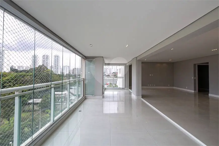 Foto 1 de Apartamento com 4 Quartos para venda ou aluguel, 266m² em Jardim Marajoara, São Paulo