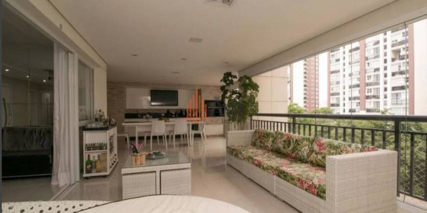 Foto 2 de Apartamento com 4 Quartos à venda, 225m² em Vila California, São Paulo