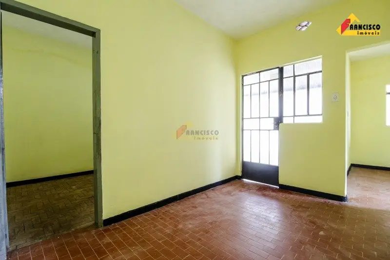 Foto 1 de Casa com 2 Quartos para alugar, 40m² em Catalão, Divinópolis