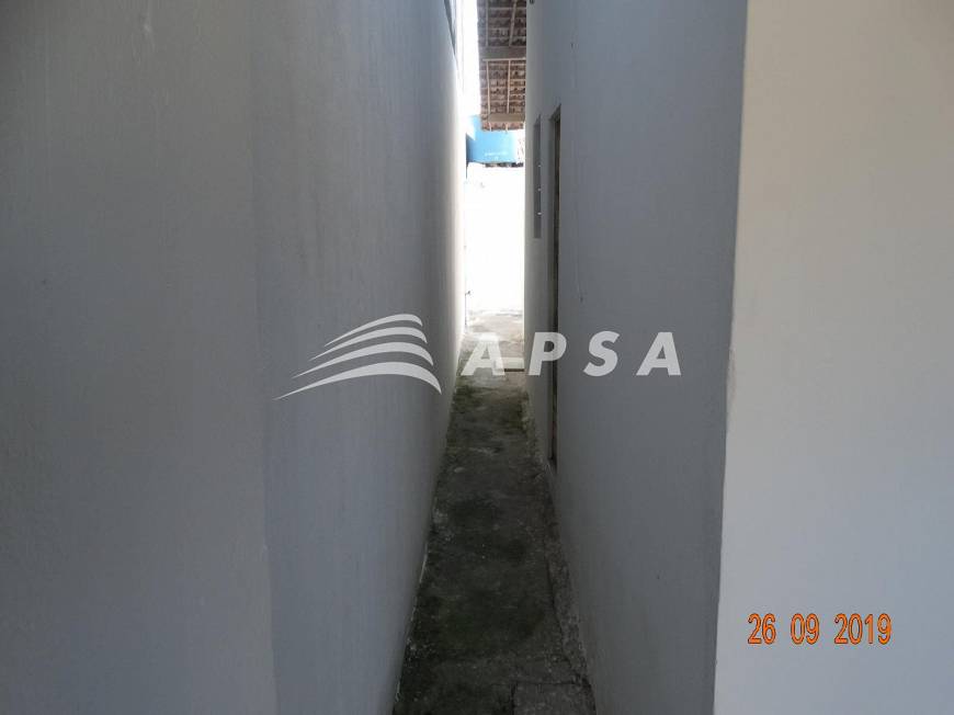 Foto 3 de Casa com 2 Quartos para alugar, 70m² em Petrópolis, Maceió