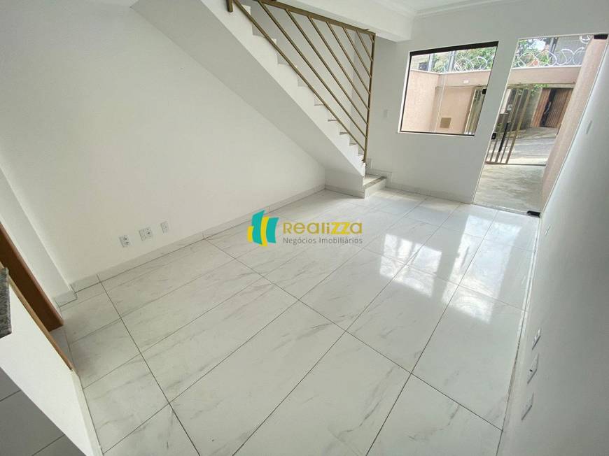 Foto 3 de Casa com 2 Quartos à venda, 55m² em Piratininga Venda Nova, Belo Horizonte