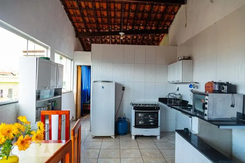 Foto 3 de Casa com 3 Quartos para alugar, 70m² em Horto Florestal, Belo Horizonte