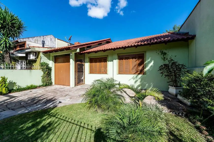 Foto 2 de Casa com 3 Quartos à venda, 103m² em Jardim do Salso, Porto Alegre