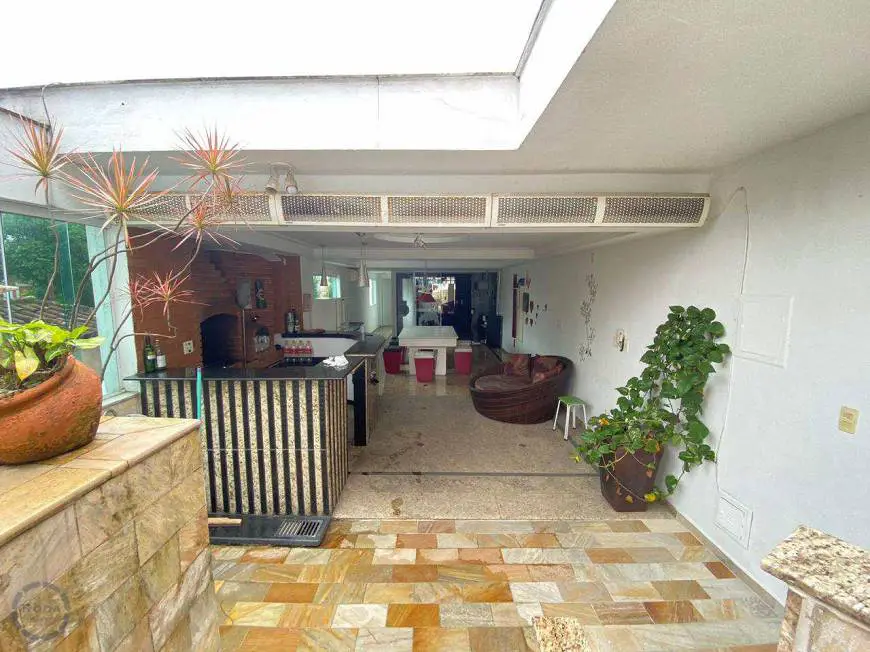 Foto 3 de Casa com 3 Quartos à venda, 197m² em Pompeia, Santos