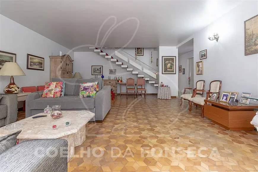 Foto 1 de Casa com 3 Quartos à venda, 274m² em Vila Pirajussara, São Paulo