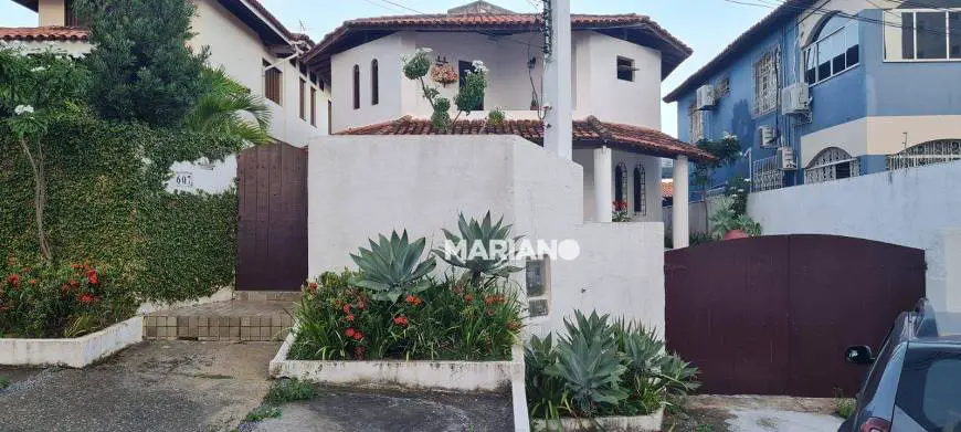 Foto 1 de Casa com 4 Quartos à venda, 390m² em Itaigara, Salvador