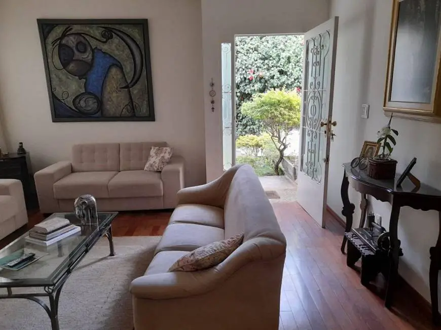 Foto 1 de Casa com 4 Quartos à venda, 280m² em Santa Lúcia, Belo Horizonte