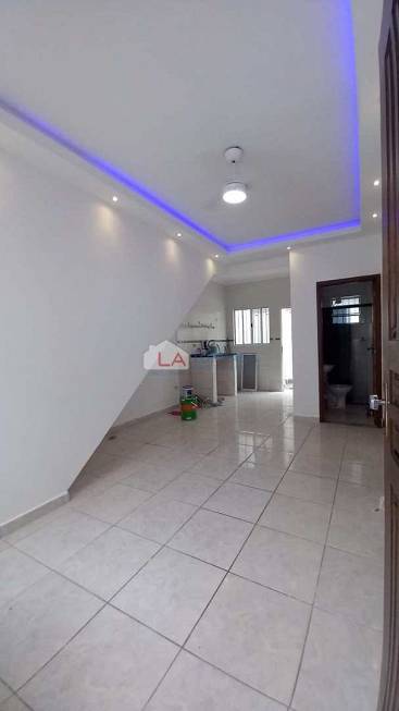 Foto 1 de Casa de Condomínio com 2 Quartos para alugar, 46m² em Quietude, Praia Grande