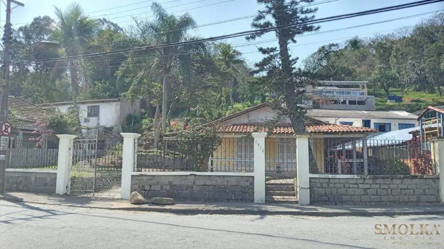 Foto 1 de Lote/Terreno à venda, 656m² em Sambaqui, Florianópolis