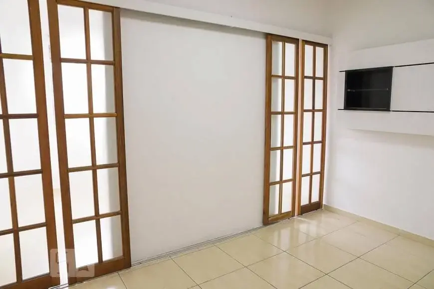 Foto 2 de Apartamento com 2 Quartos para alugar, 32m² em Bela Vista, São Paulo