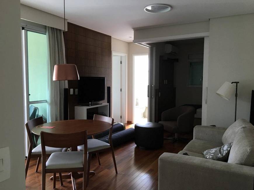 Foto 2 de Apartamento com 2 Quartos para alugar, 58m² em Bela Vista, São Paulo
