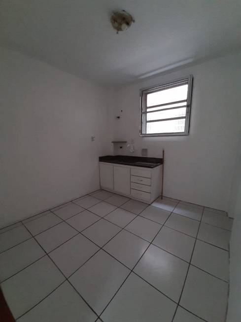 Foto 4 de Apartamento com 2 Quartos para alugar, 75m² em Gonzaga, Santos