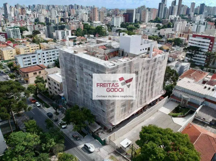 Foto 1 de Apartamento com 2 Quartos à venda, 73m² em Mercês, Curitiba