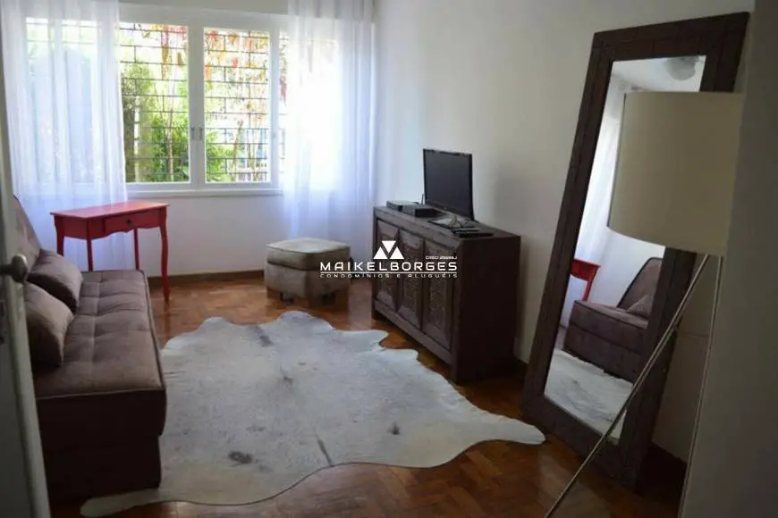 Foto 2 de Apartamento com 2 Quartos para alugar, 120m² em Rio Branco, Porto Alegre