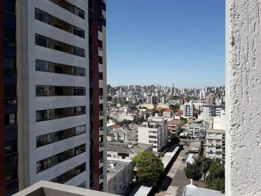 Foto 2 de Apartamento com 3 Quartos à venda, 75m² em Farroupilha, Porto Alegre