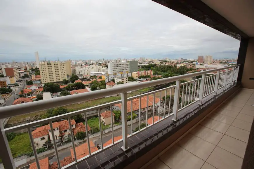Foto 3 de Apartamento com 3 Quartos à venda, 78m² em Jacarecanga, Fortaleza