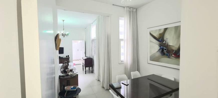 Foto 2 de Apartamento com 3 Quartos à venda, 118m² em Vitória, Salvador