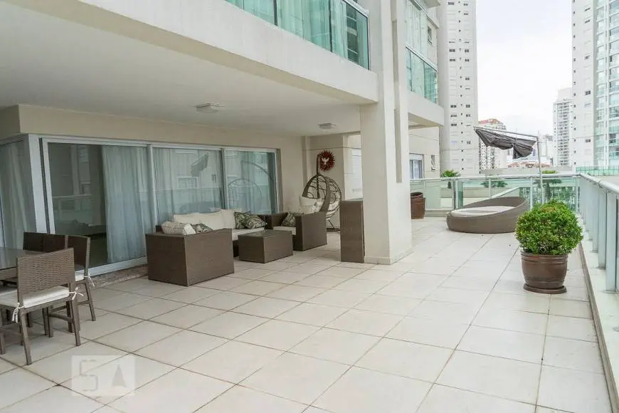 Foto 1 de Apartamento com 4 Quartos para alugar, 329m² em Água Branca, São Paulo