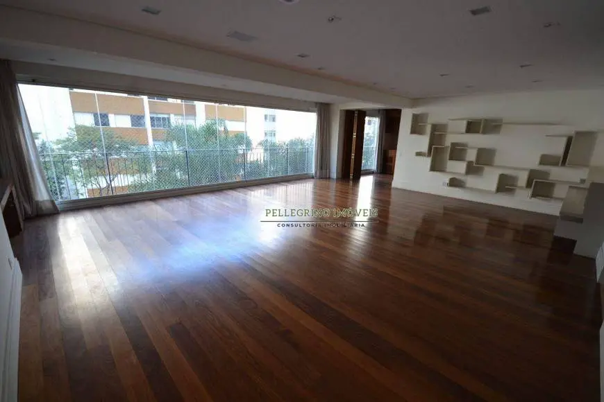 Foto 5 de Apartamento com 4 Quartos à venda, 223m² em Itaim Bibi, São Paulo