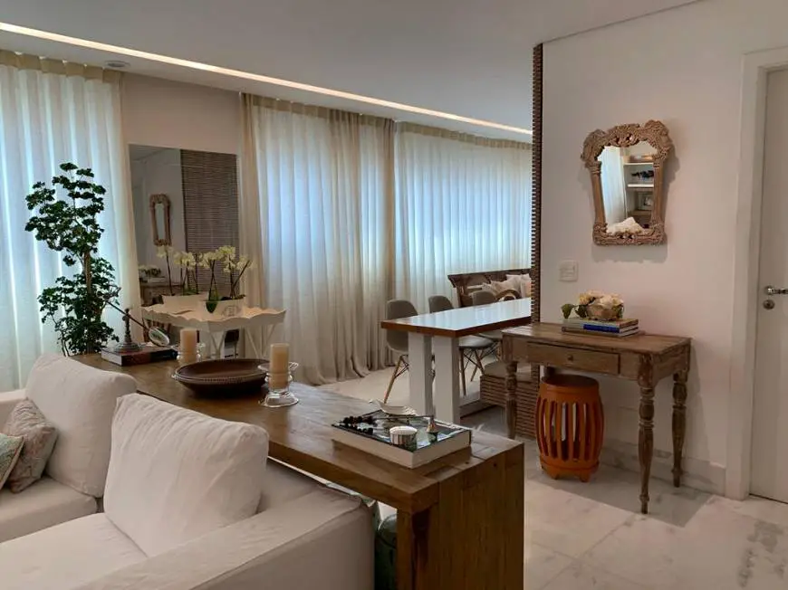 Foto 2 de Apartamento com 4 Quartos à venda, 167m² em Sion, Belo Horizonte