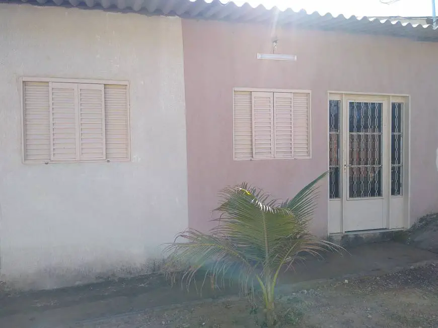 Foto 2 de Casa com 1 Quarto para alugar, 29m² em Chacaras Itapema, Caldas Novas