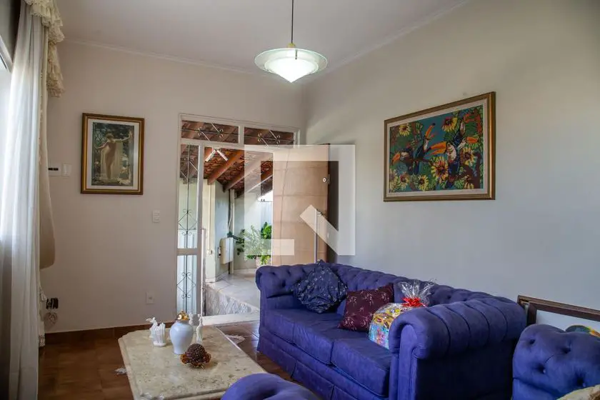 Foto 2 de Casa com 2 Quartos para alugar, 142m² em Jardim Irajá, Ribeirão Preto