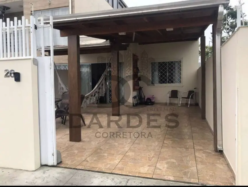 Foto 1 de Casa com 2 Quartos à venda, 200m² em Nova Esperanca, Balneário Camboriú