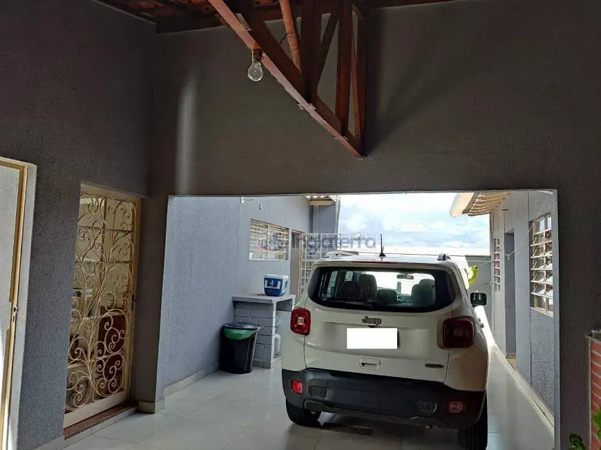 Foto 2 de Casa com 3 Quartos à venda, 190m² em Centro, Londrina