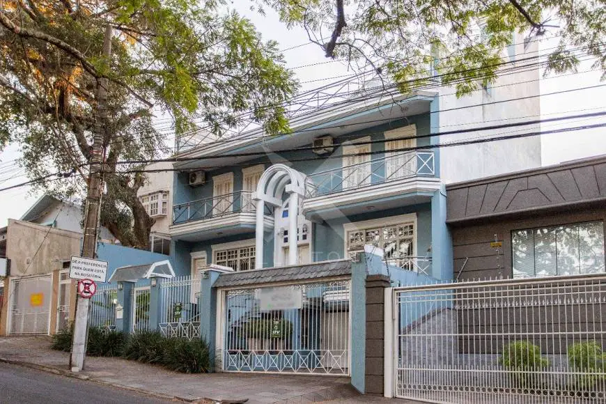 Foto 1 de Casa com 4 Quartos à venda, 450m² em Três Figueiras, Porto Alegre