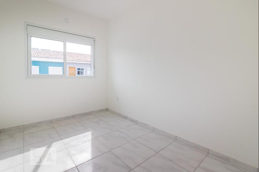 Foto 5 de Casa de Condomínio com 2 Quartos para alugar, 49m² em Ponta Grossa, Porto Alegre