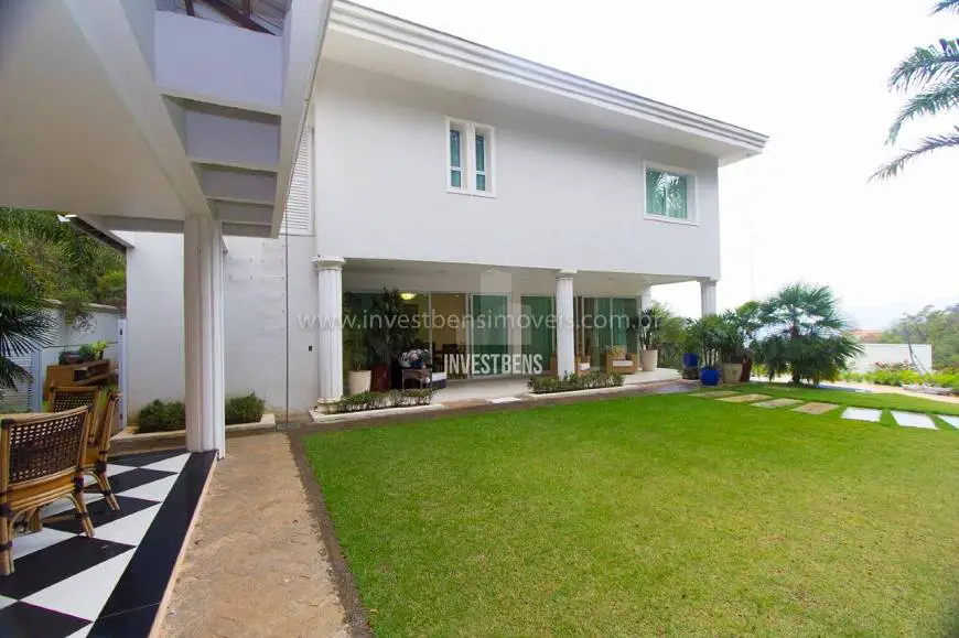 Foto 2 de Casa de Condomínio com 3 Quartos à venda, 500m² em Condominio Quintas do Sol, Nova Lima