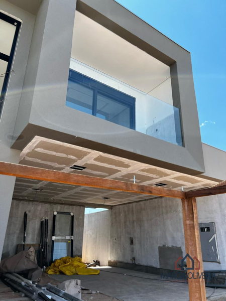 Foto 3 de Casa de Condomínio com 4 Quartos à venda, 301m² em Condomínio Belvedere, Cuiabá