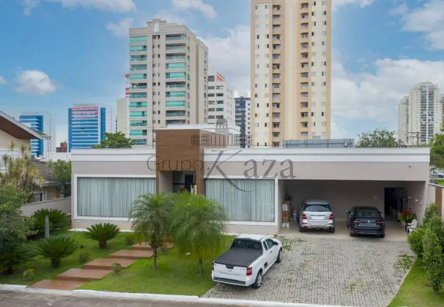 Foto 1 de Casa de Condomínio com 4 Quartos à venda, 400m² em Parque Residencial Aquarius, São José dos Campos