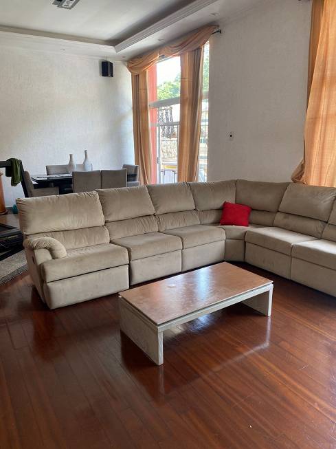Foto 3 de Casa de Condomínio com 4 Quartos à venda, 466m² em  Vila Valqueire, Rio de Janeiro