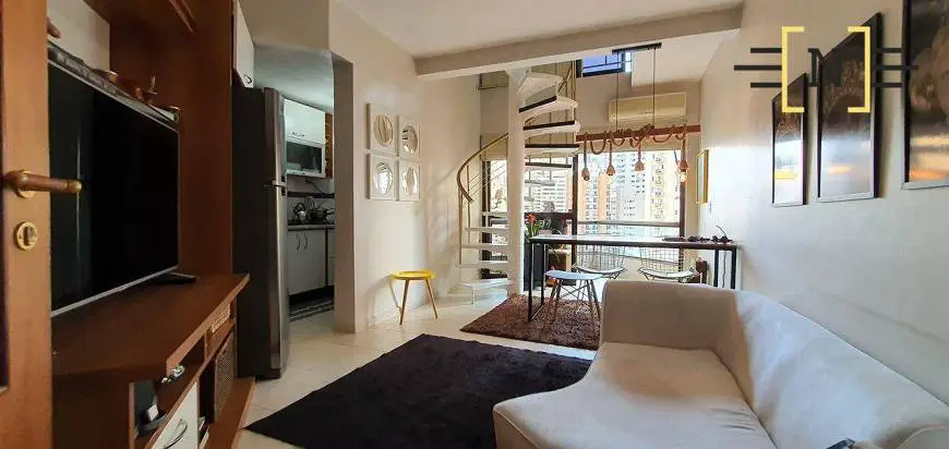 Foto 1 de Apartamento com 1 Quarto à venda, 60m² em Aclimação, São Paulo
