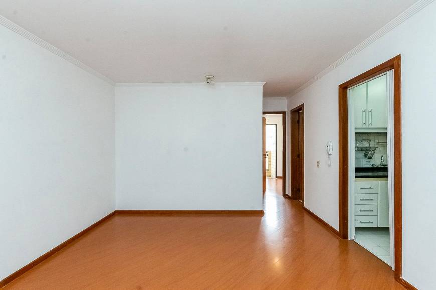 Foto 2 de Apartamento com 2 Quartos à venda, 52m² em Batel, Curitiba