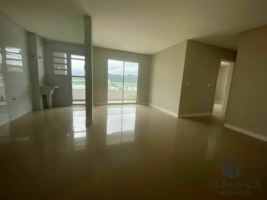 Foto 2 de Apartamento com 2 Quartos à venda, 70m² em Campinas, São José